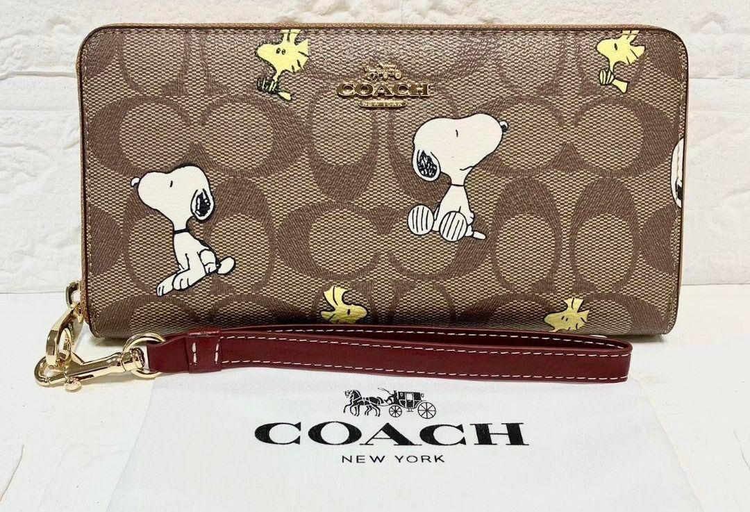 COACH x PEANUTS Long Zip around Wallet Snoopy Woodstock