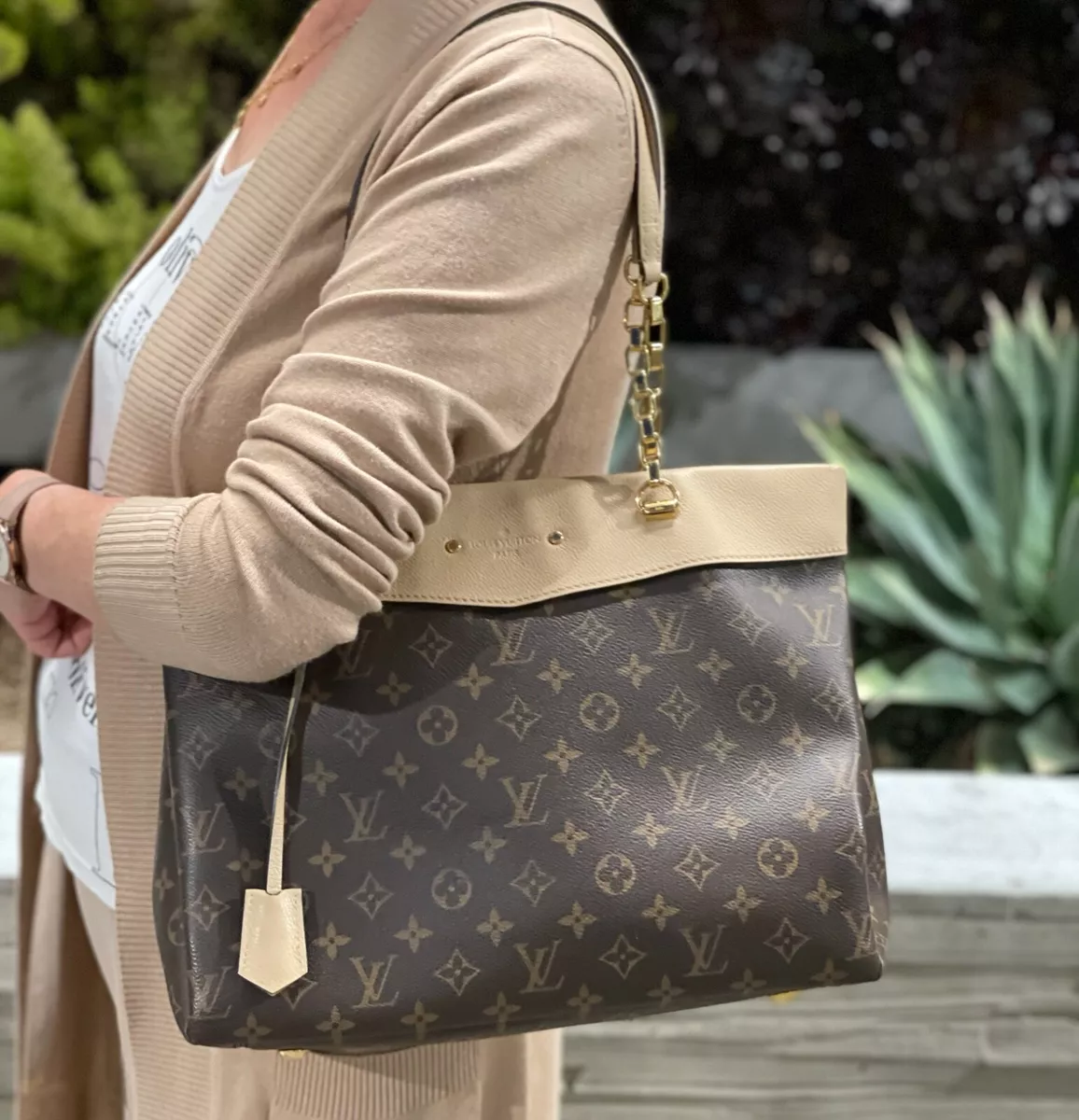 Louis Vuitton, Canvas Monogram Pallas Dune