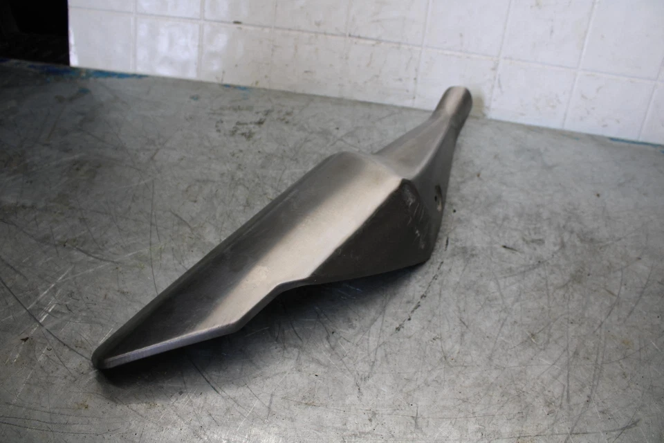 13-17 KAWASAKI NINJA 300 SILENCIADOR TRASERO TUBO ESCAPE CUBIERTA ESCUDO TÉRMICO BB429 Foto 2 de 4