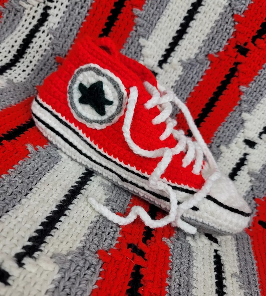 Chuck taylor all star sale handmade crochet high top
