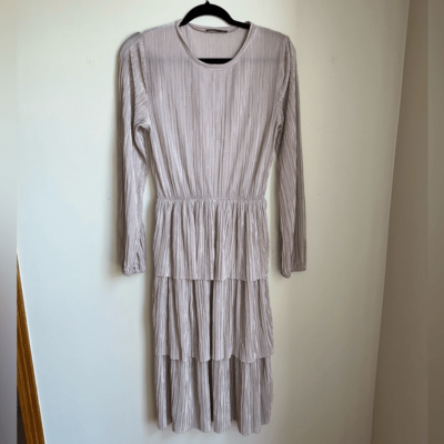 Zara Champagne gold Pleated Long Sleeve Tiered Midi Dress size L large | eBay Zara Champagne gold Pleated Long Sleeve Tiered Midi Dress size L large | eBay