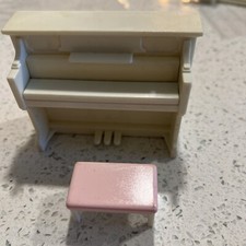 Calico critters/sylvanian families Piano With Bench