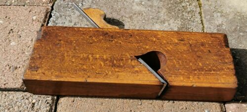 vintage-wooden-skew-rebate-plane-with-very-faint-makers-stamp-buck