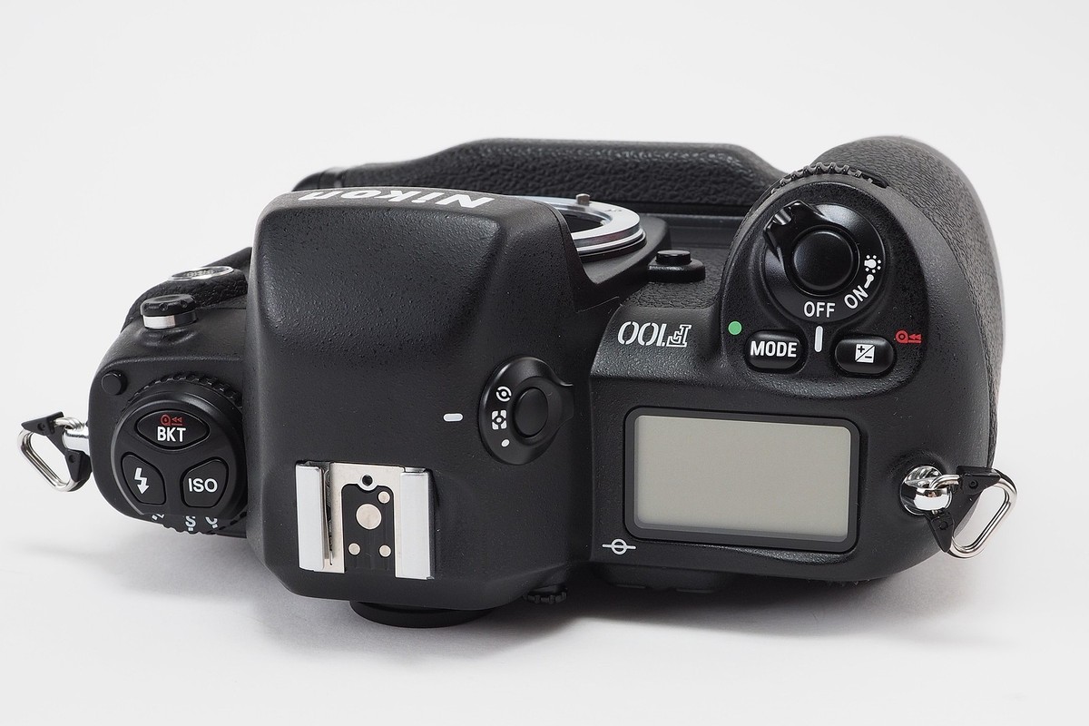 フィルムカメラ Nikon F100 35mm Film Camera + MB-15 Nikon F100 SLR 35mm Film Camera MB-15 Multi Power battery [Very