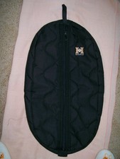 "HARRIS SADDELRY AND SLIVERWORKS" TRENSE/HALFTER TRAGETASCHE - SCHWARZ GEPOLSTERT MIT LOGO