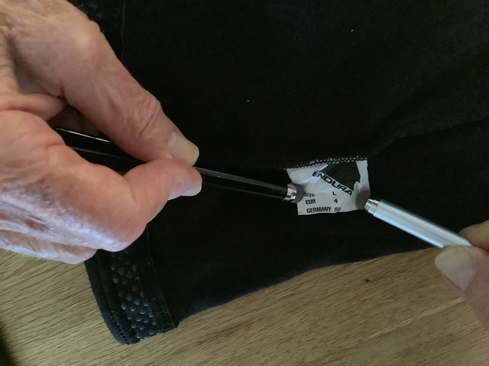 MENS ENDURASPORT LEG WARMERS LARGE GOOD CONDITION SEE PHOTOS  - Image 4 of 4