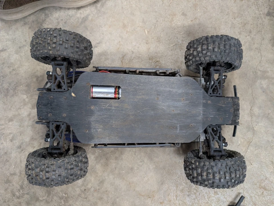 Buggy elétrico escovado Redcat Blackout XBE RC - 1:10 - Imagem 4 de 4