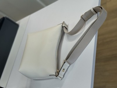 ユウ Tory Burch Thea Slouchy Crossbody Pebbled Leather 177324 $450 | eBay