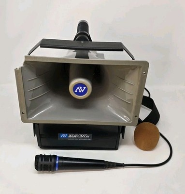 Amplivox S805A Portable PA Sound System Speaker UHF Wireless Receiver Microphone