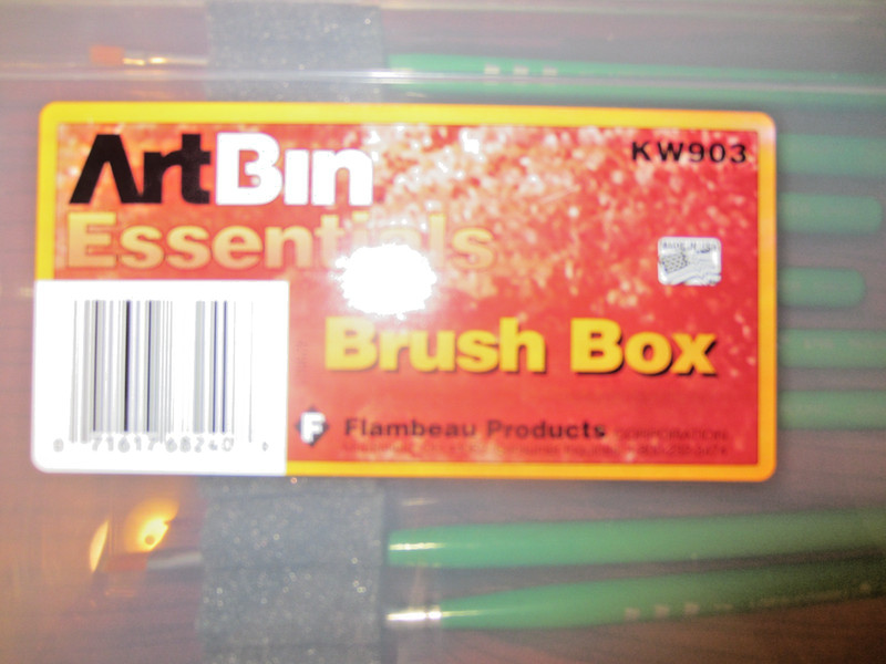 ESSENTIALS ART BRUSH BOX & 8-NEVER USED-LOEW-CORNELL BRUSHES