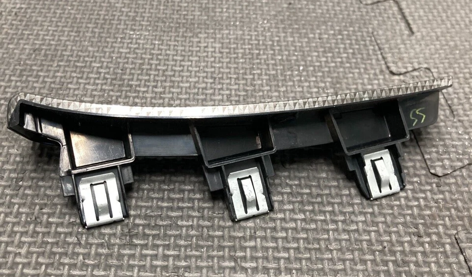 12-15 Cadillac CTS Driver Lateral Esquerdo Painel Externo Acabamento Moldagem F-Aplica Fabricante de Equipamento Original - Imagem 3 de 4