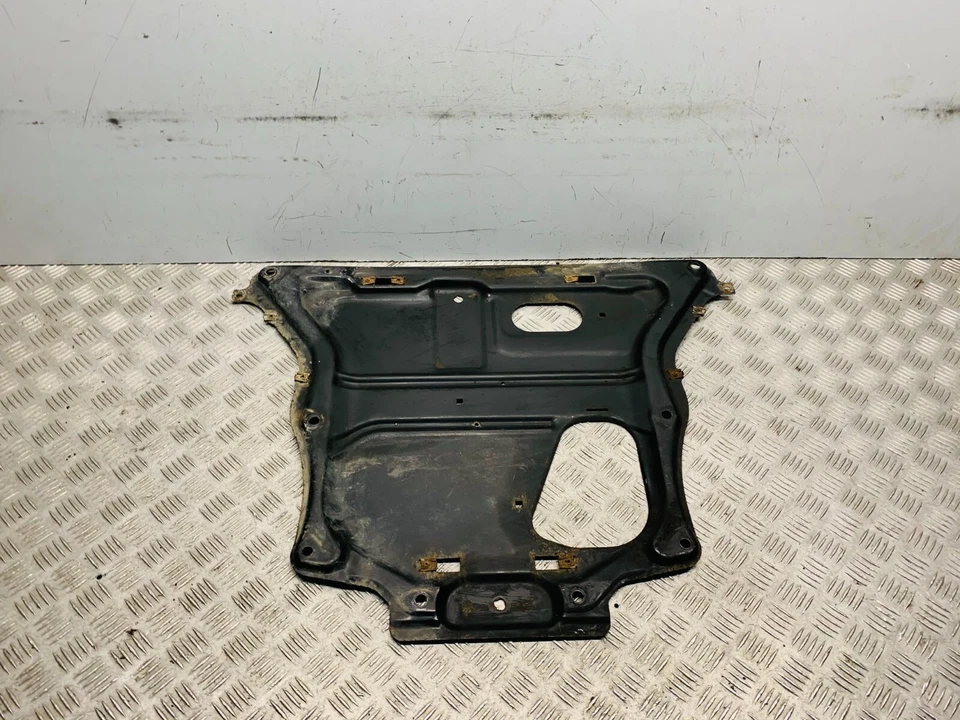 BMW 335D Motor Undertray 2018 X-Drive M-Sport F30 6860952 Foto 4 de 4