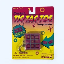 1996 Basic Fun Pocket Tic Tac Toe  Keychain New