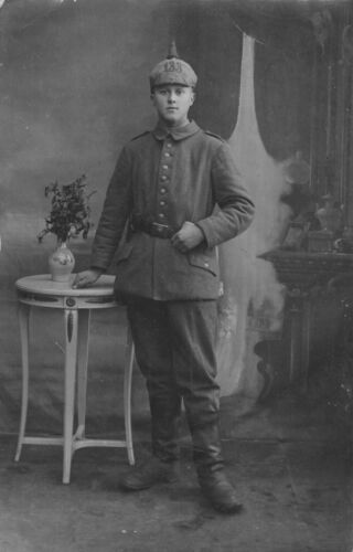 Soldat avec capot à boutons, régiment d'infanterie 133, carte postale photo, Zwickau - Photo 1/2