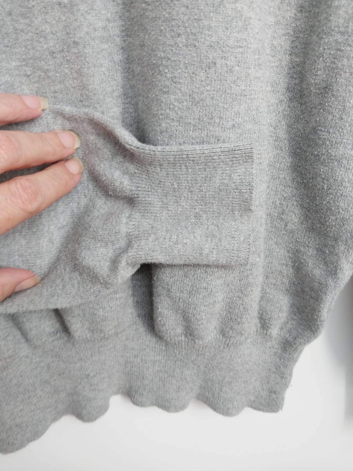 WOMENS BASIC EDITIONS GRAY SWEATER SIZE MEDIUM* - image 3