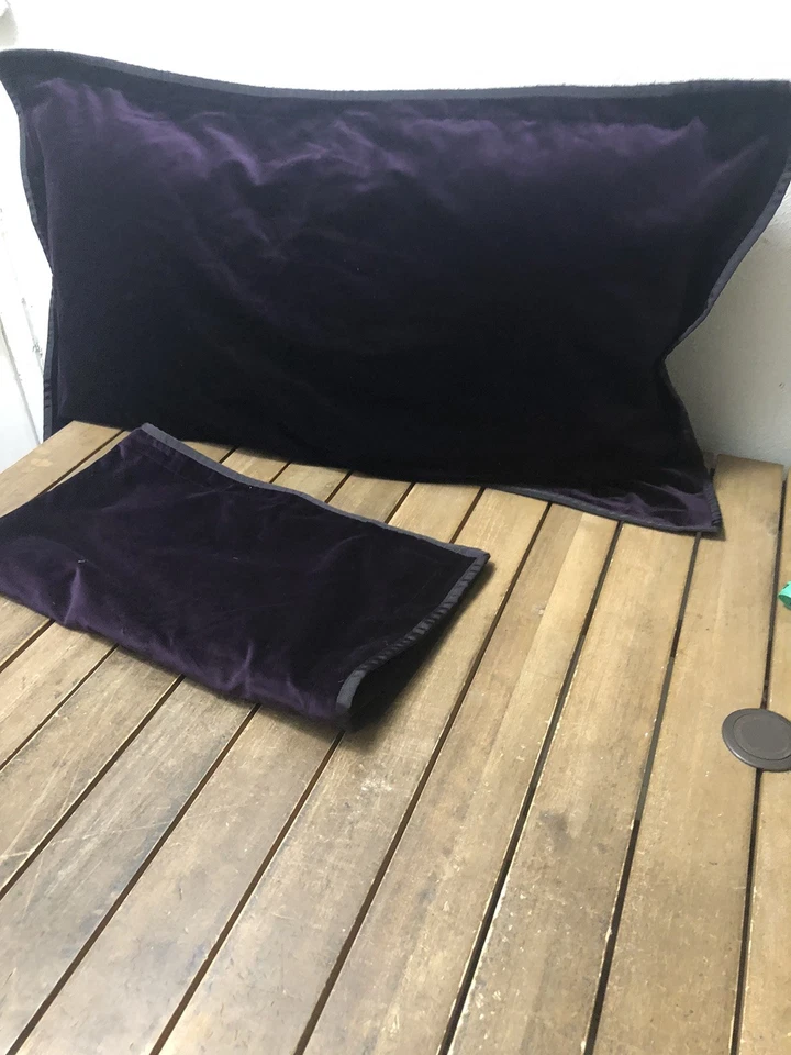 "Almohada de terciopelo púrpura Ralph Lauren KING SHAMS botones 20x36"" usada en excelente estado" Foto 4 de 4