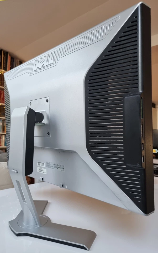 DELL UltraSharp 3007WFP-HC Monitor 30" - 76cm - Bild 3 von 4