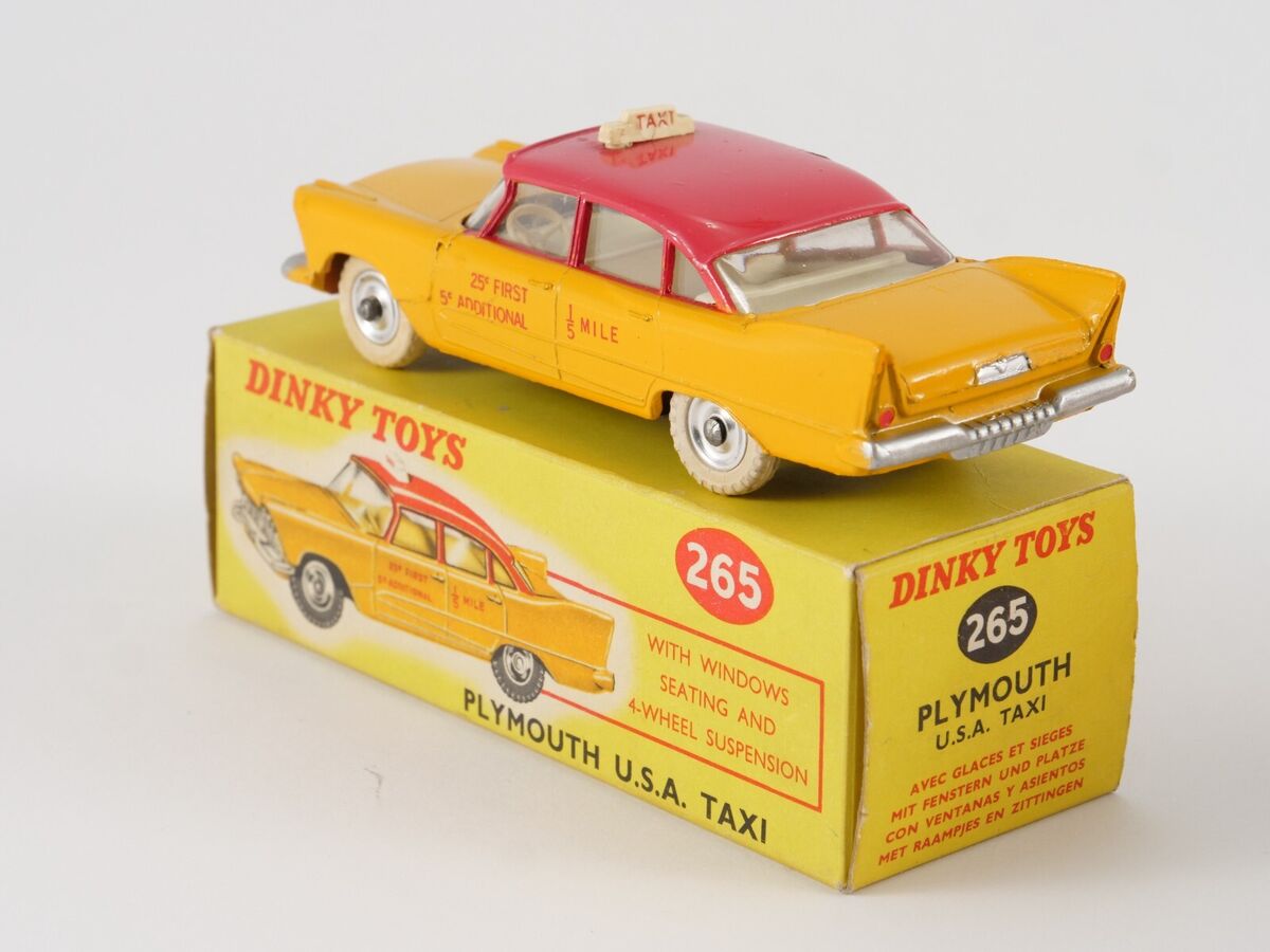 Dinky Toys GB No. 265 Plymouth USA TAXI never played in box Dinky Toys GB No. 265 Plymouth USA TAXI never played in box