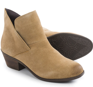 me too suede booties