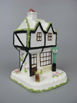 Coalport Cottage ''The Old Curiosity Shop'' Figur / Hausschmuck. Porzellan.