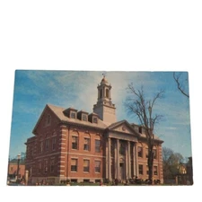Postcard The Court House at Newport Rhode Island Chrome Unposted