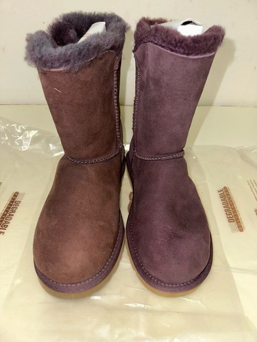 UGG WOMENS BAILEY BUTTON 5803 W/BLBW WOMENS US SIZE 6 - Picture 10 of 12