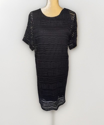 Vince Black Laser cut Lace Crochet Overlay Dress Size 12 - Picture 2 of 12
