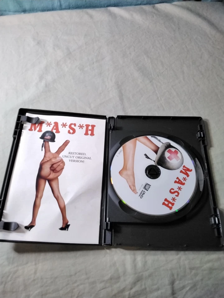 M*A*S*H* (2-DVD set, 2005) Collector's Edition Tested Oop - Image 2 of 4