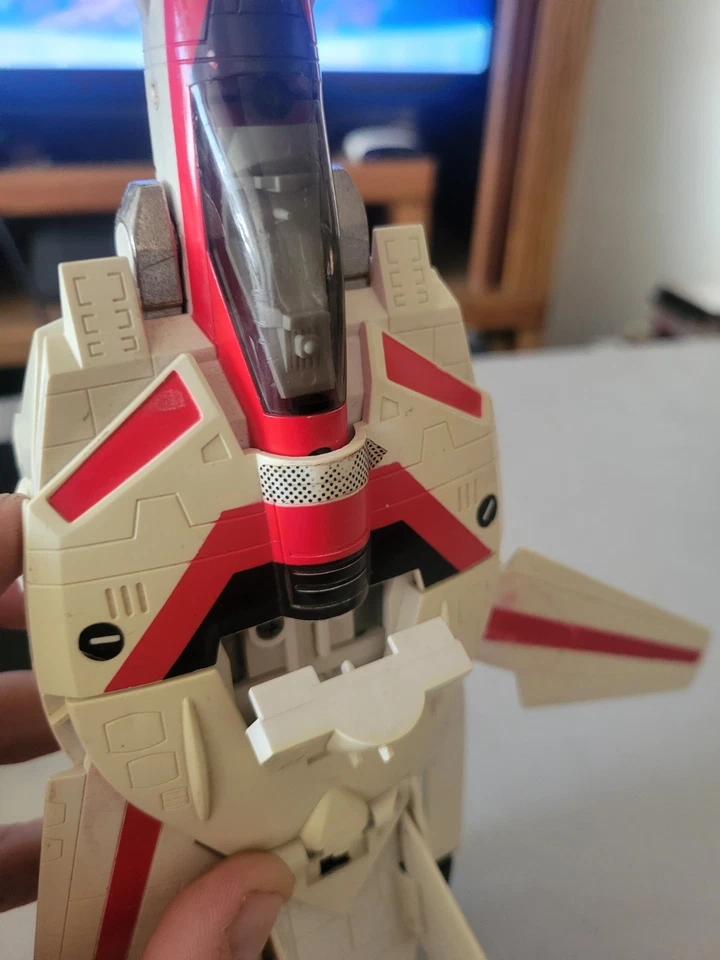Figura de colección Bandai G1 Transformers Jetfire 1985 sin accesorios algunos daños Foto 3 de 4