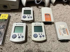 SEGA Dreamcast HKT-3020 Console Lot, 5 Controllers, 3 VMU, 2 Games! Works Great!