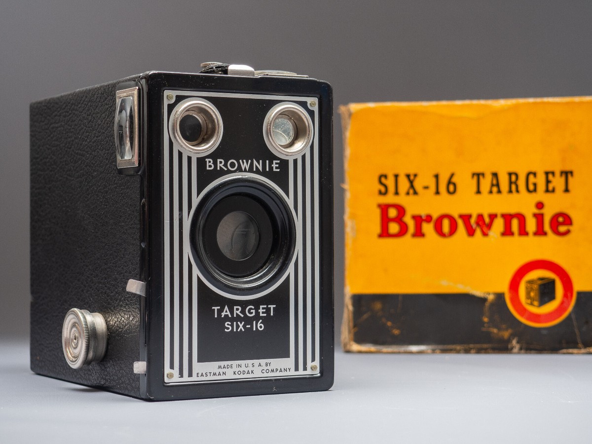 Kodak Brownie Target Six-16 Vintage 1940s Brownie Box Camera