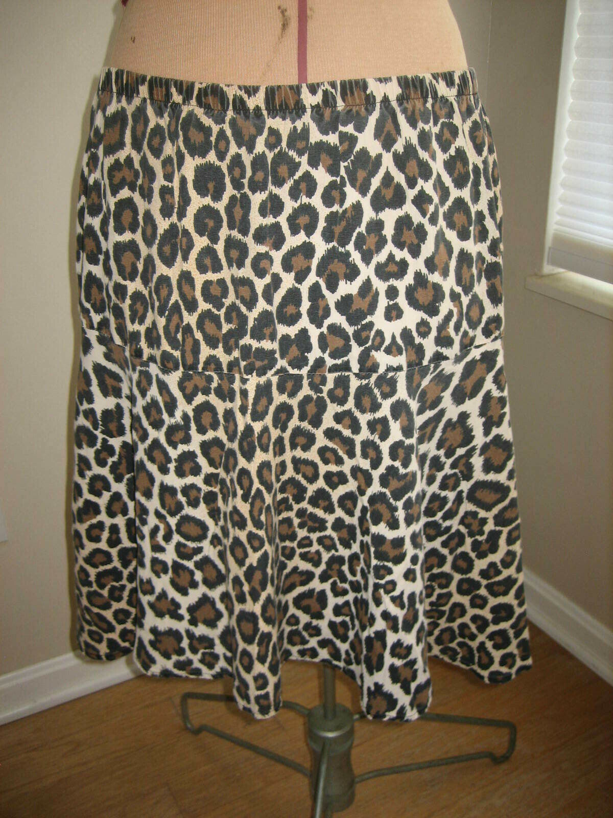 CUE FASHIONS Animal Print Swish Skirt, Horizontal Seam - Style 5661 - Size 14