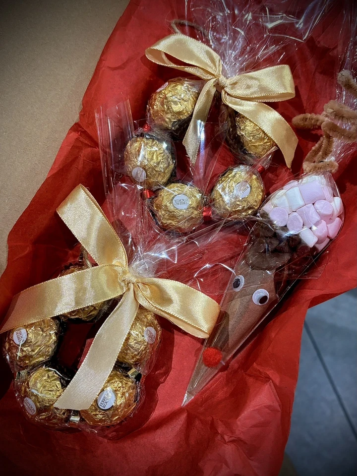 Ferrero Rocher Chocolate Wreath, Christmas Gift, Table Decoration, Tree Ornament - Image 2 of 4