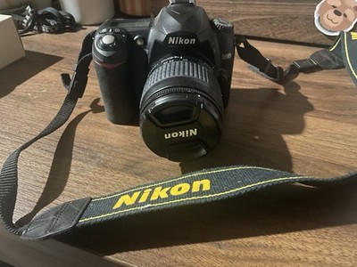 Nikon D50 6.1MP Digital SLR DSLR Camera + Lense & 1GB SD Card