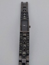 DKNY Eleganz trifft auf Stil: Damen Armbanduhr mit Strassbesatz