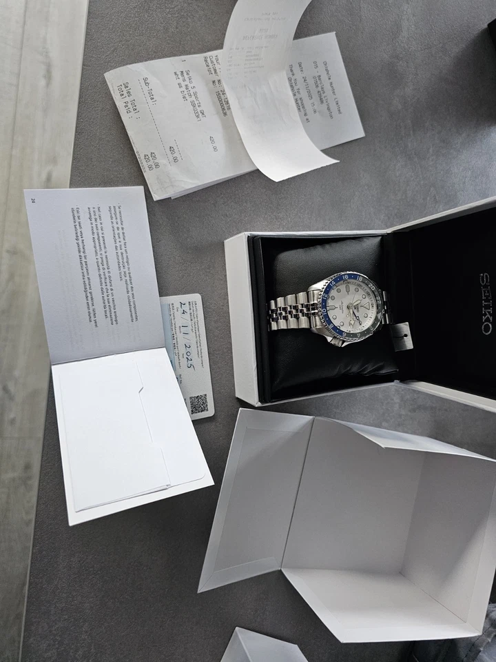 Seiko 5 Sports SKX GMT Sky Blue Silver Cloud - Image 4 of 4