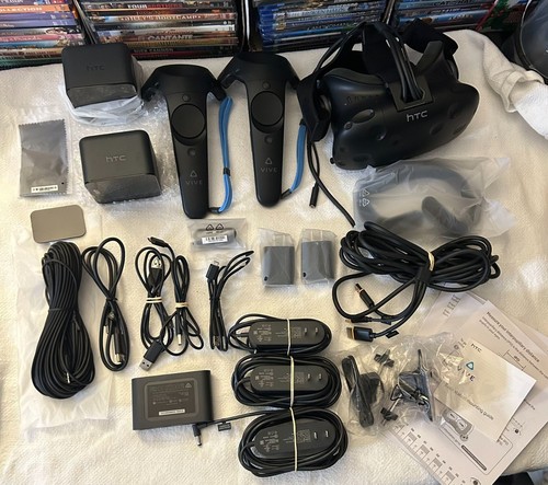 HTC Vive VR Headset Complete Set Full Kit System Virtual Reality for PC With Box - Picture 12 of 18