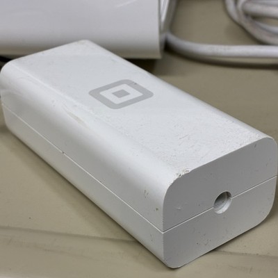 Square SPF1-01 POS Terminal Stand for iPad 10.2 W/power adapter