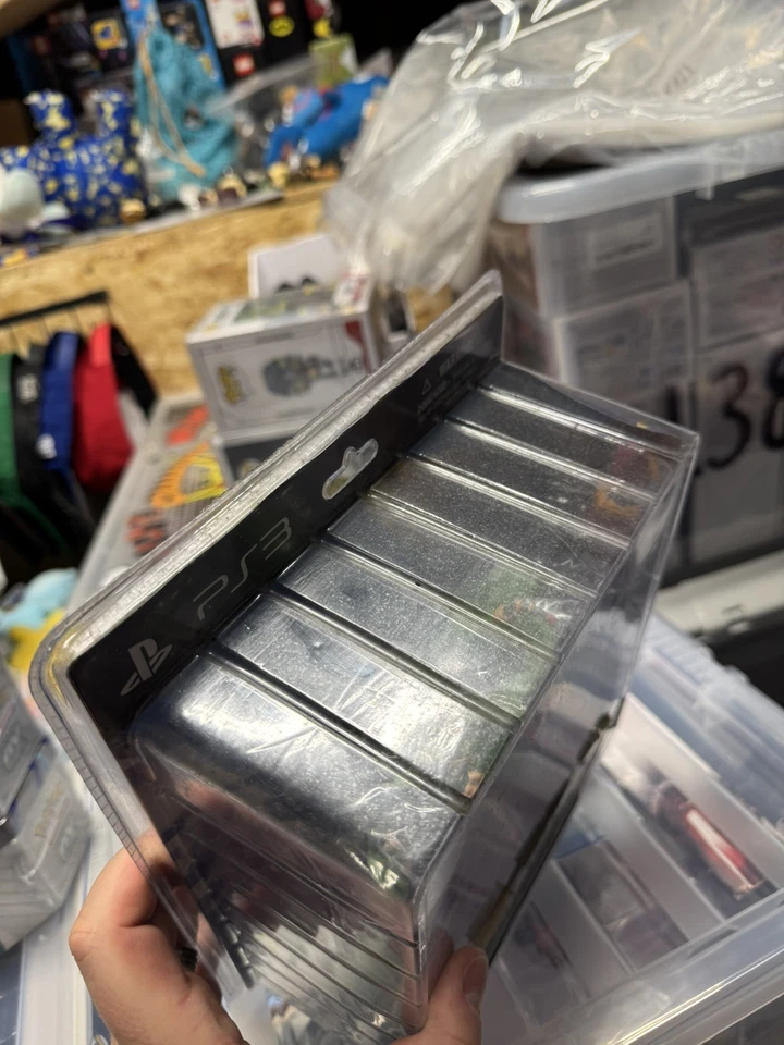 Ratchet & Clank Future Captain Qwark with Scrunch Series 1 Action Figure Sealed - Image 4 of 4