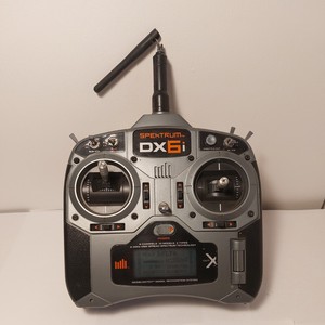 ラジコン プロポ Spektrum DX6i Amazon.com: Spektrum DX6i 6 Channel Transmitter (Only MD2)