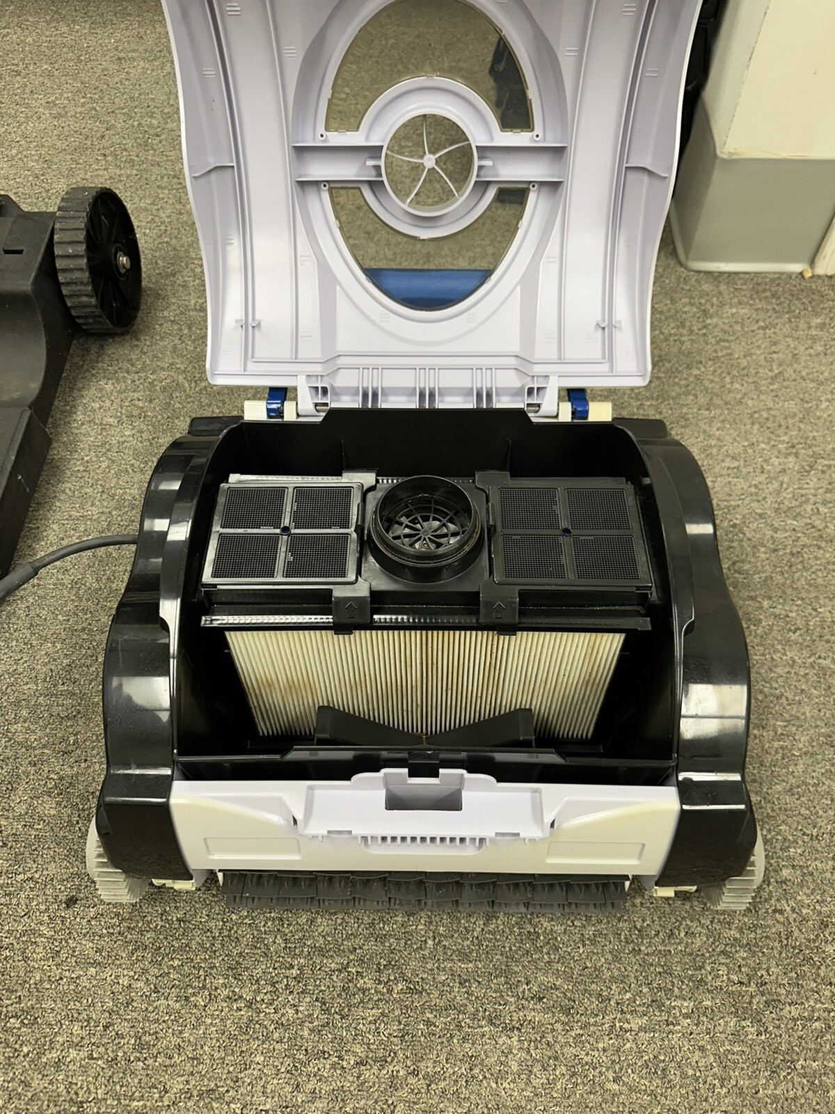 Hayward SharkVAC Automatic Robotic Pool Cleaner (W3RC9740CUB