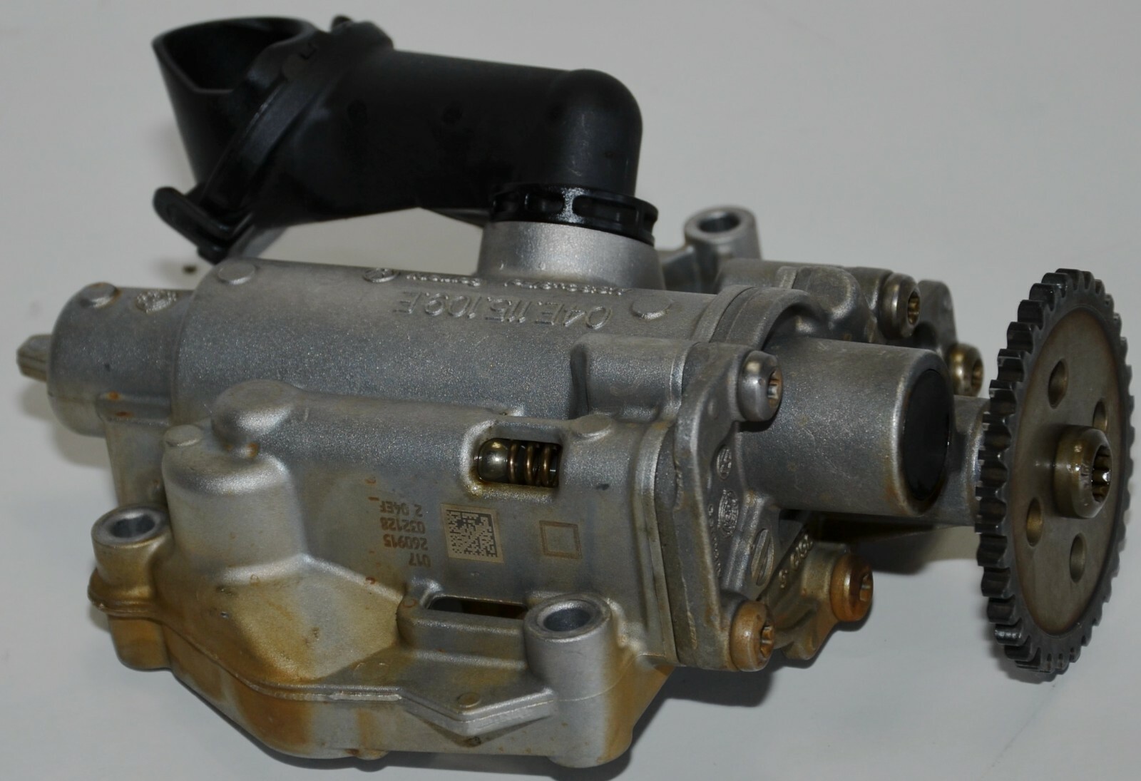 Oil Pump Audi Seat VW Tiguan 5N 1,4 TSI Czda Czd Pump 04E115109E