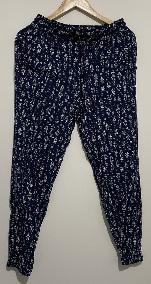 TARGET Woman’s Harem Pants size 6 colourful print cropped