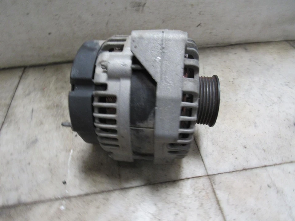 07 08 09 10 11 12 13 14 GMC YUKON ALTERNADOR OEM Foto 2 de 3