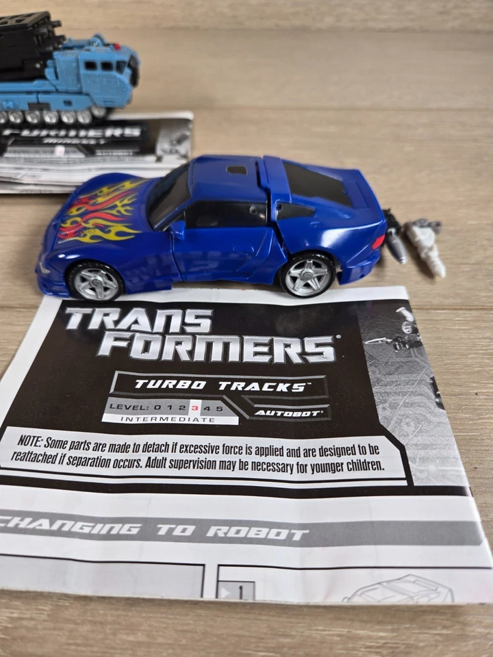 Transformers Reveal The Shield Lot Of 3 - Mindset/Bumblebee/Turbo Tracks 2010 - Image 3 of 4