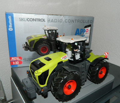 SIKU Control 6791 Claas Xerion 5000 Trac VC 1:32 Traktor Bluetooth App Steuerung