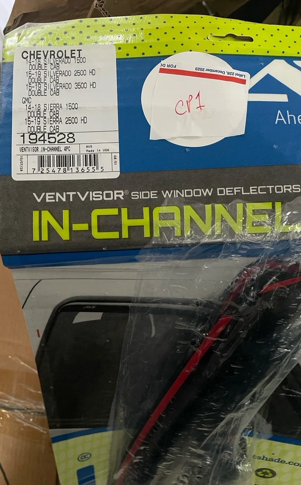 AVS 194528 通道内通风遮阳板防雨罩适用于 Silverado / Sierra 双驾驶室 — 第 4/4 张图片