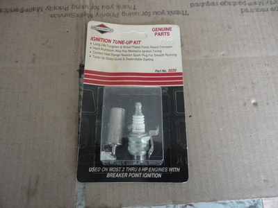 #ad ONE NEW Genuine Briggs tune up kit 395020 plug pontscondenserkeyspring $11.00