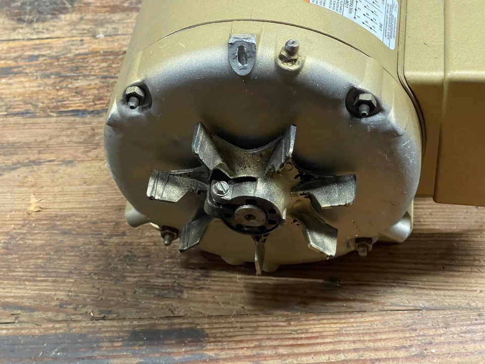 BALDOR EM3546T SUPER-E MOTOR 1HP 3PH 208-230/460V 7/8" KEY SHAFT MISSING COVERS - Image 4 of 4