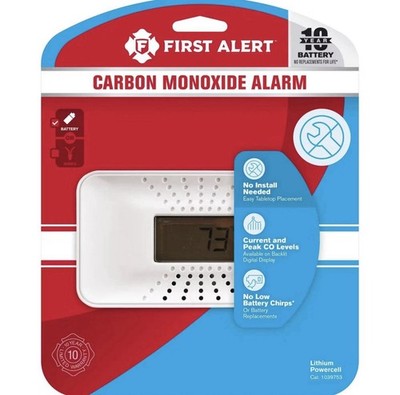 First Alert CO710 Carbon Monoxide Detector/Digital Temperature Display
